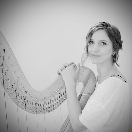 van-Leeuwen-Melina-Harp-scaled